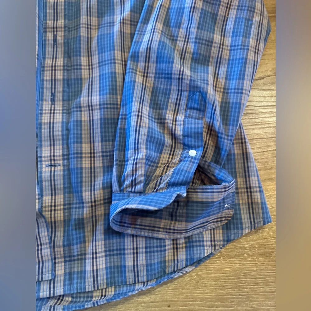 Men’s Dockers button down - Picture 8 of 8